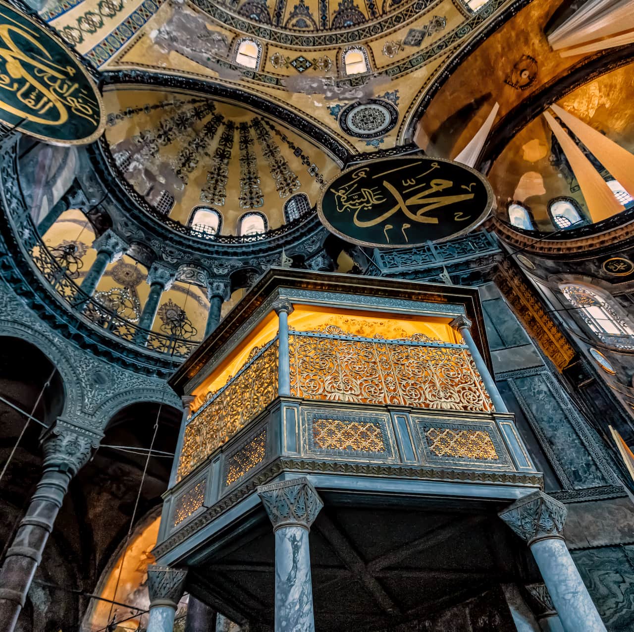 loggia dell imperatrice hagia sophia istanbul